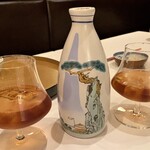 飄香 - 古越龍山　15年物の紹興酒を一本いただきました♪