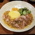 SPICY CURRY 魯珈 - 納豆鶏キーマカレーwithかつおちゃんのかつお節
