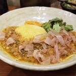 SPICY CURRY 魯珈 - 納豆鶏キーマカレーwithかつおちゃんのかつお節