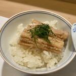 ひろ作 - 中身は蒸し寿司♡穴子がふっくらすぎる♡