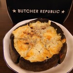 Buccha-Ripaburikku Sendai Shikago Piza Ando Bia - ブラック＆ホワイトチーズ（L）