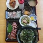 愛南 市場食堂 - 媛貴海の炙り定食[ご飯→鯛めし丼(大)に変更]