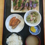 愛南 市場食堂 - びやびやかつおたたき定食