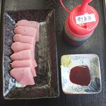愛南 市場食堂 - キハダマグロの首の刺身