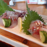 くつろぎ亭ひこべえ  - アジの刺身