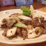 くつろぎ亭ひこべえ  - ズリの粗挽き炒め