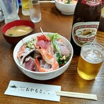 おかもと鮮魚店  - 海鮮丼✨とラガー中瓶✨