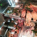 おかもと鮮魚店  - カニもデカイ❗