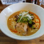 Menya Ippachi - 麻辣坦々麺(880円)