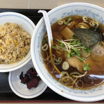 Jirozu Teburu - ラーメンと半チャーハン「B定食(650円)」