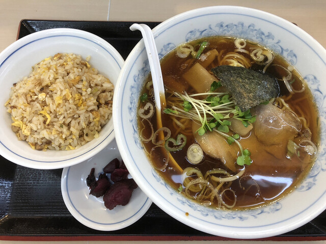 ジロー S テーブル 東武練馬南口店 旧店名 手もみラーメンジロー 東武練馬 ラーメン 食べログ