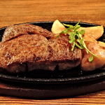 １．国産上サーロインステーキ３２０ｇ