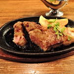 ステーキハウス 武蔵野 - 国産上サーロインステーキ３２０ｇ断面２