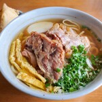 なーざと家 - 料理写真:軟骨ソーキそば(大) と いなり