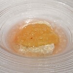 Convivio - 桃のコンポートにヨーグルトのパンナコッタと白ワインのゼリー