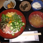 Otoko No Noren - オクラと鮪のたたき丼