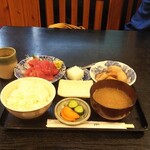 菜 - 中おち定食(たしか930円か940円)
