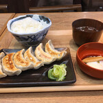 肉汁餃子のダンダダン - 定食