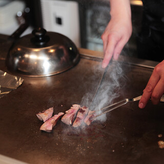肉・魚・野菜の絶品鉄板料理