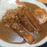 瀧の家 - カツとゆで玉子入りカレーライス