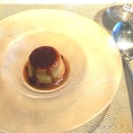 La Brianza - 神バナナのプリン。さすが神バナナ！すごいバナナ感。口溶けまったりおいしい。こちらのかぼちゃプリンもこっくりおいしい一方で、神バナナのプリンもおいしかったな～