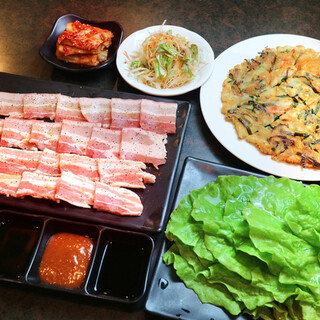 【サムギョプサル食べ放題1,980円】