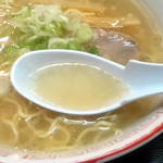 鈴 - 鈴（りん）　塩ラーメン　スープ