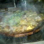 ホルモン・焼肉　8 hachi  - モツ肉豆腐煮込み