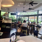 威南記海南鶏飯 - 南国リゾートレストラン空間
      