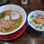 麺王道 勝 - 