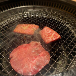 和牛A5雌牛と熟成牛舌 肉屋いちゆく - 