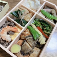 はらまさ - 一段重＋和牛雲丹キャビアトリュフご飯の別添5000円