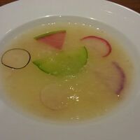 カントニーズ 燕 - 燕の巣と大根のとろみスープ