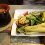 蔵 六三三〇 - 野菜盛り バーナカウダソース