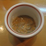よし寿司 - 次はいかの塩辛です。これまた美味。