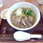 そば処 三津屋 出羽路庵 - 肉蕎麦が登場