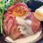 ENGAWA1441 - かき氷屋さんのローストビーフ丼