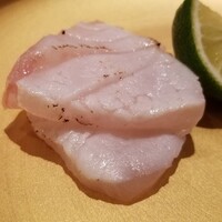 鮨 さかい - (04)炙り九絵(クエ)(佐賀県唐津産、雄、16kg)