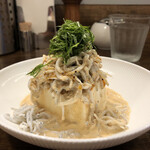 創作麺工房 鳴龍 - 「しらす冷やっこ」300円