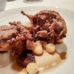 フランス料理 壺中天 - うずらの肉詰めコンフィ中からゴロゴロ