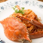 Itaria Ryourito Wainno Omise Kimura - 【人気】店主が頑張ってカニ身をほぐした渡り蟹のトマトクリームパスタ