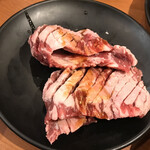 Kokusangyuu Yakiniku Tabehoudai Nikushou Sakai - 