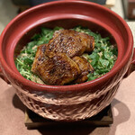 窯焼き割烹 黒泉 - ・ノドグロの炊き込みご飯
      (ゴールドラッシュ、新レンコン、金平)