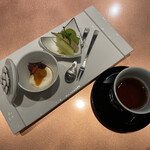 窯焼き割烹 黒泉 - ・岡山県産 晴王、静岡県産 クラウンメロン、自家製ミルク葛餅、自家製粒餡子、杏子の蜜煮、黒蜜