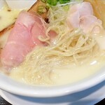 麺屋てい司゛ - 麺もスープにマッチ