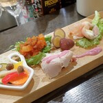 トリワイン ＰＩＫＯＳＨＨＨＵ - 前菜５種盛