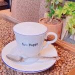 喫茶ニューポピー - コーヒー豆テーブル！