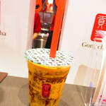 Goncha - 黒糖ミルクブラックティー・タピオカＭ　６３７円（税込）を振ってからストロー【２０２０年７月】