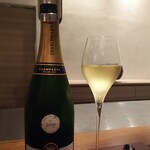 イル アオヤマ - ○グラスシャンパーニュ