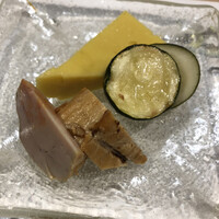 うを徳 - 鮟肝燻製、とうもろこし豆腐、ズッキーニ